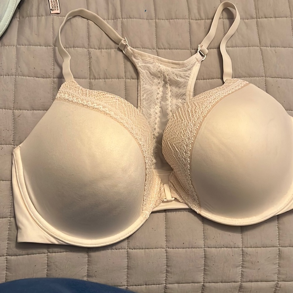 Cream VS bra